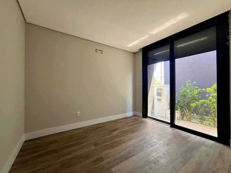 Casa nova à venda de alto padrão com piscina: 21ª foto da galeria de imagens do imóvel