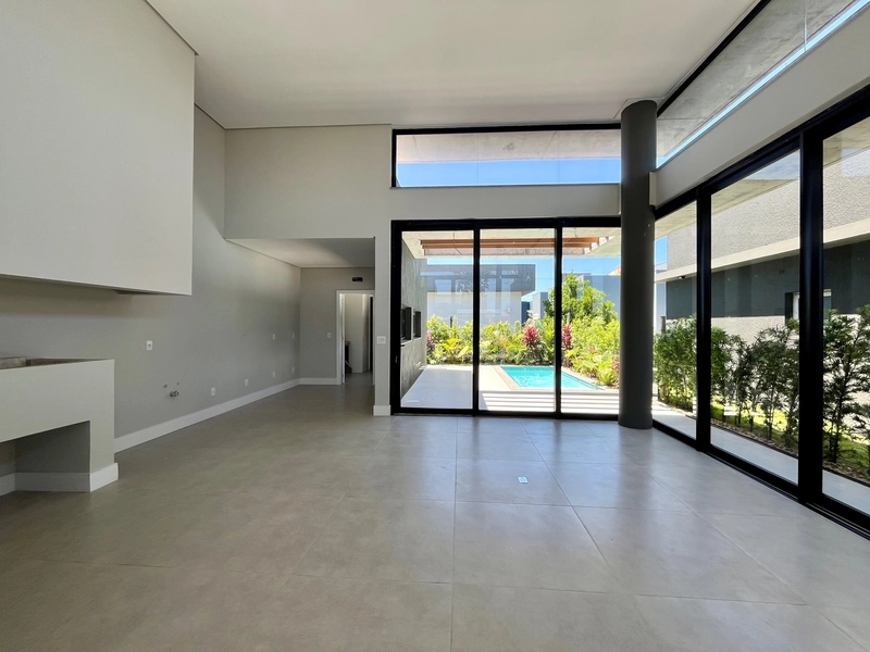 Casa nova à venda de alto padrão com piscina: 12ª foto da galeria de imagens do imóvel