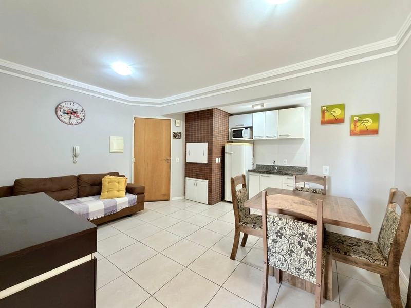 APARTAMENTO A 01 QUADRA DO MAR!