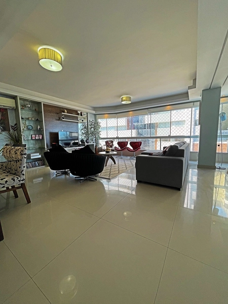 MANSÃO SUSPENSA COM VISTA PARA O MAR!: 2ª foto da galeria de imagens do imóvel
