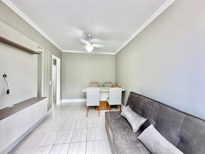 APARTAMENTO 2 DORMITÓRIOS À BEIRA MAR DE CAPÃO DA CANOA: 1ª foto da galeria de imagens do imóvel
