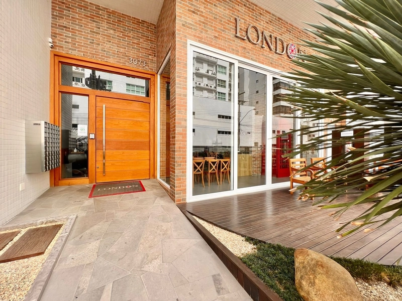 LINDO APARTAMENTO APENAS 1 QUADRA DO MAR: 22ª foto da galeria de imagens do imóvel