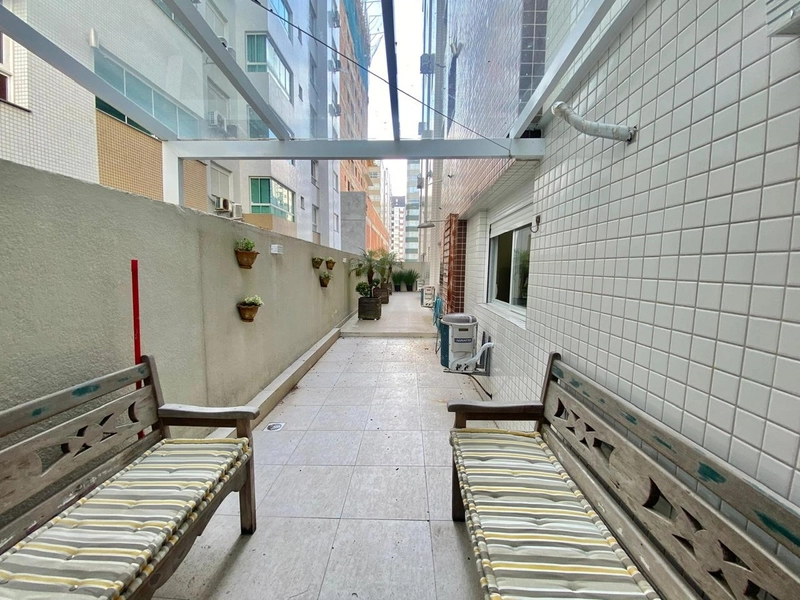 DE FRENTE NO CENTRO AO LADO DA AVENIDA ARARIGBOIA: 11ª foto da galeria de imagens do imóvel
