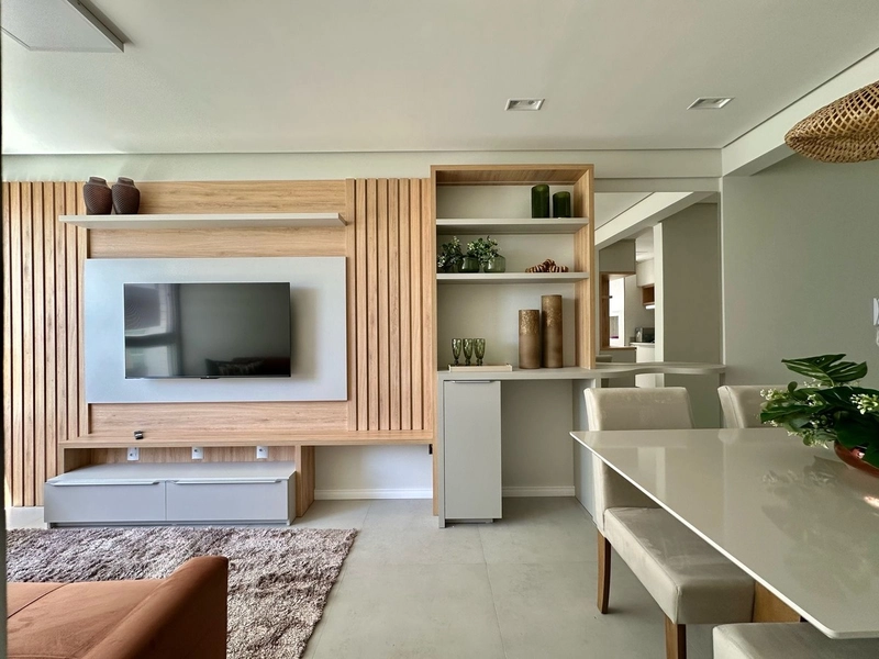 APARTAMENTO À VENDA COM VISTA MAR MOBILIADO E DECORADO: 1ª foto da galeria de imagens do imóvel