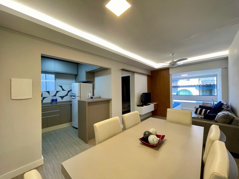 Oportunidade uníca! 100% reformado no coração de Capão.