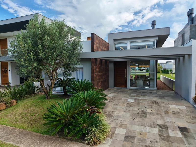 CAPÃO ILHAS RESORT  CASA BEIRA LAGO À VENDA