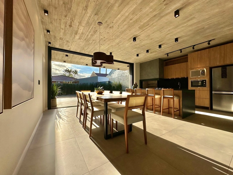 CASA À VENDA EM XANGRI-LÁ: 6ª foto da galeria de imagens do imóvel