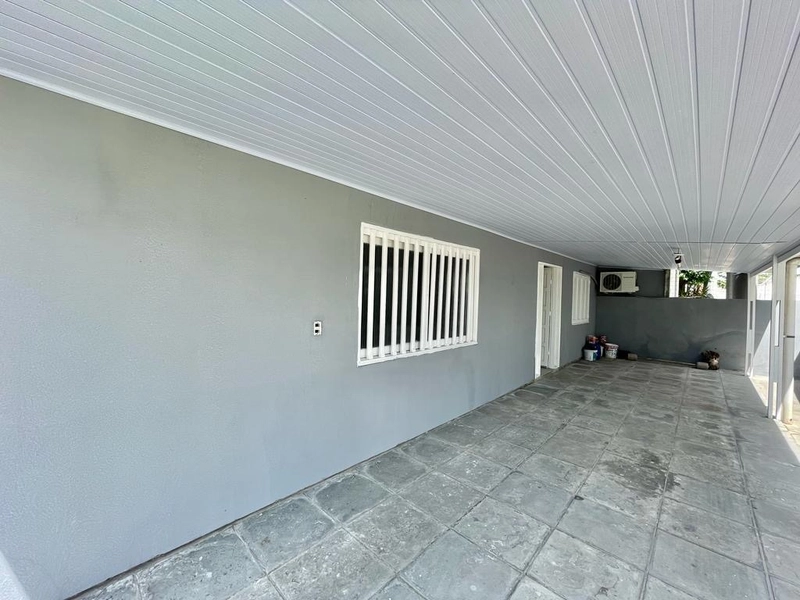 CASA À VENDA COM AMPLO PÁTIO E ANEXO NO BAIRRO ZONA NOVA: 8ª foto da galeria de imagens do imóvel