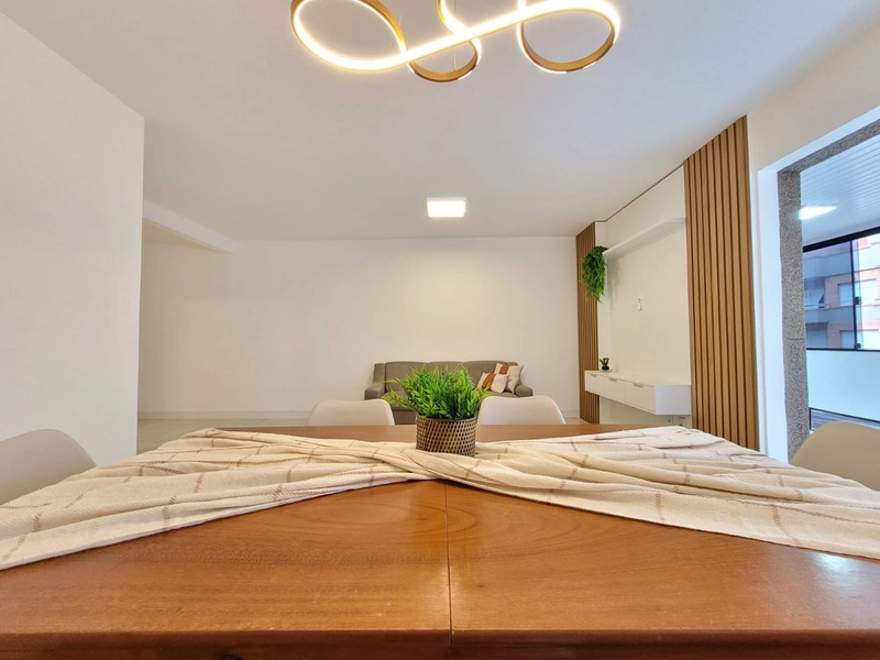 APARTAMENTO NO CENTRO DA CIDADE DE CAPÃO DA CANOA: 3ª foto da galeria de imagens do imóvel