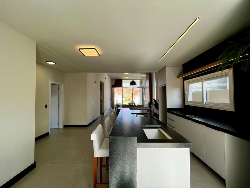 Casa nova a duas quadras do mar: 11ª foto da galeria de imagens do imóvel