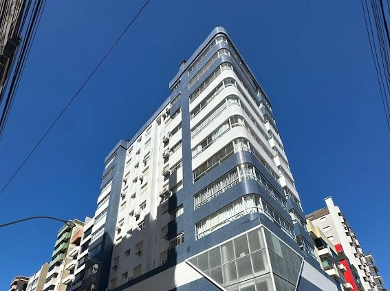 1 DORMITÓRIO NO CENTRO COM BOX