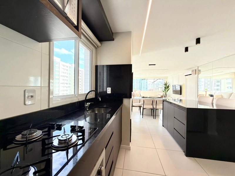 APARTAMENTO À VENDA FRENTE A PRAÇA E VISTA PRO MAR: 18ª foto da galeria de imagens do imóvel