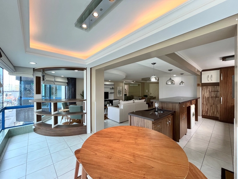 Apartamento com 3 dormitórios no centro da cidade: 4ª foto da galeria de imagens do imóvel
