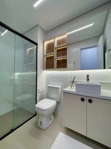 Amplo 2 dormitórios totalmente mobiliado e decorado: 5ª foto da galeria de imagens do imóvel