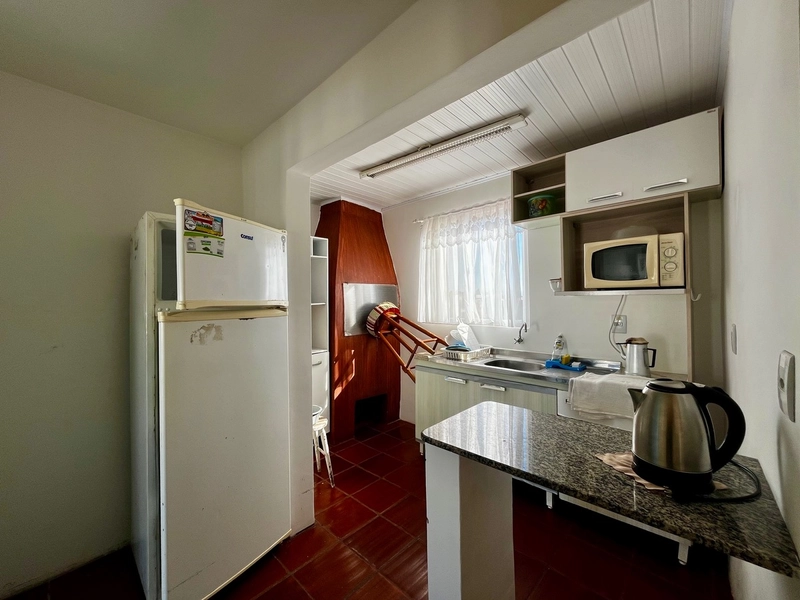 Apartamento de frente com sacada: 3ª foto da galeria de imagens do imóvel