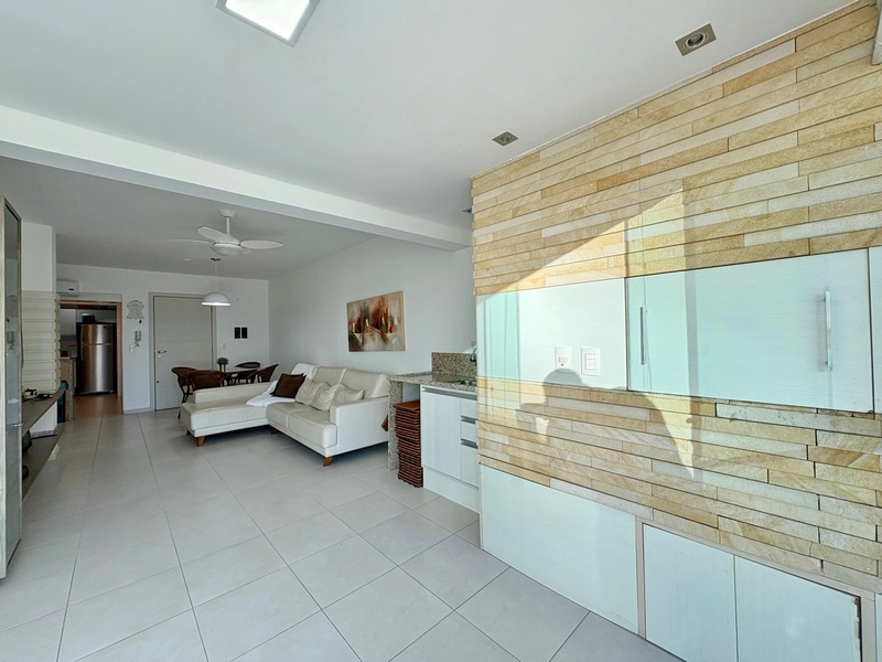 AMPLO 3 DORMITÓRIOS FRENTE PRAÇA: 6ª foto da galeria de imagens do imóvel