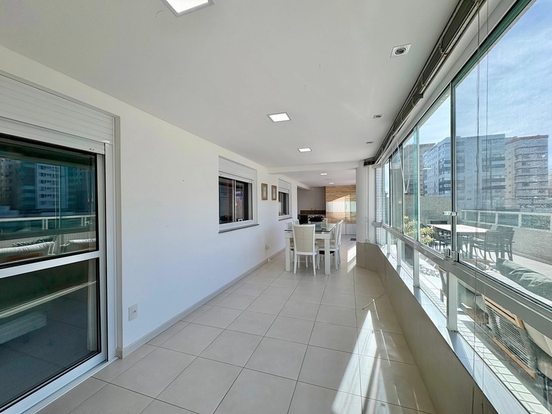 AMPLO 3 DORMITÓRIOS FRENTE PRAÇA: 12ª foto da galeria de imagens do imóvel