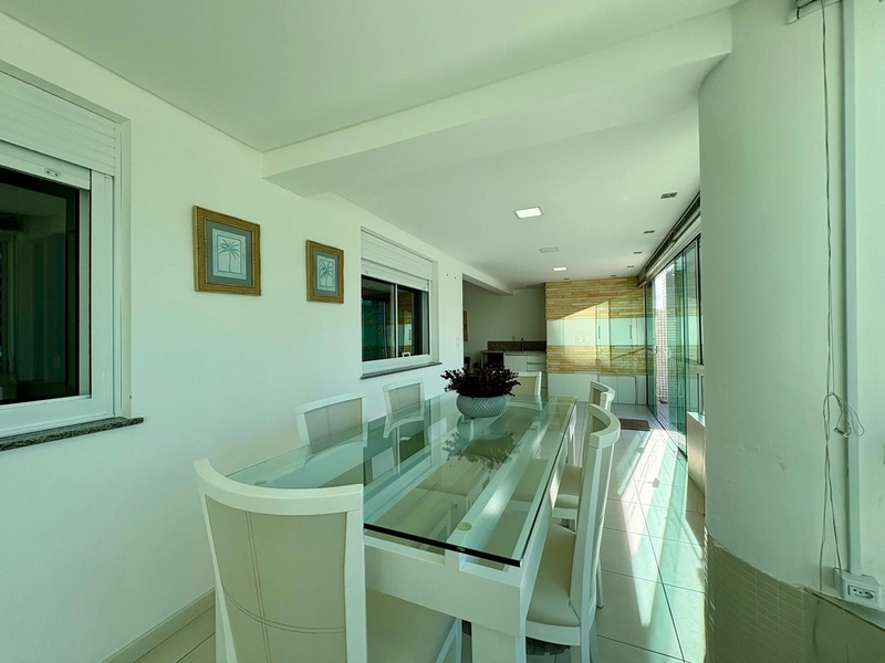 AMPLO 3 DORMITÓRIOS FRENTE PRAÇA: 13ª foto da galeria de imagens do imóvel