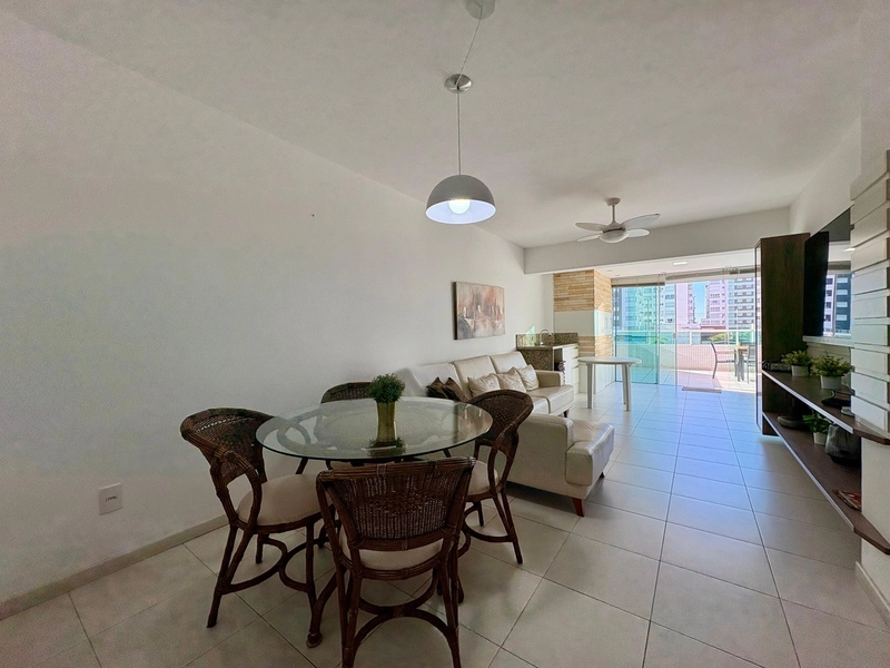 AMPLO 3 DORMITÓRIOS FRENTE PRAÇA: 8ª foto da galeria de imagens do imóvel