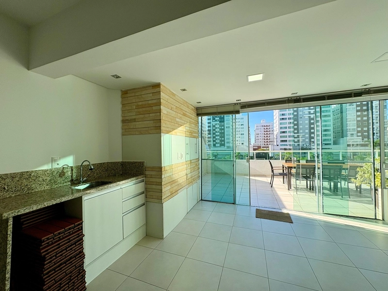 AMPLO 3 DORMITÓRIOS FRENTE PRAÇA: 9ª foto da galeria de imagens do imóvel