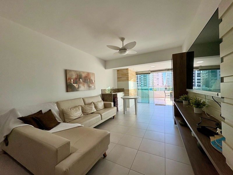 AMPLO 3 DORMITÓRIOS FRENTE PRAÇA