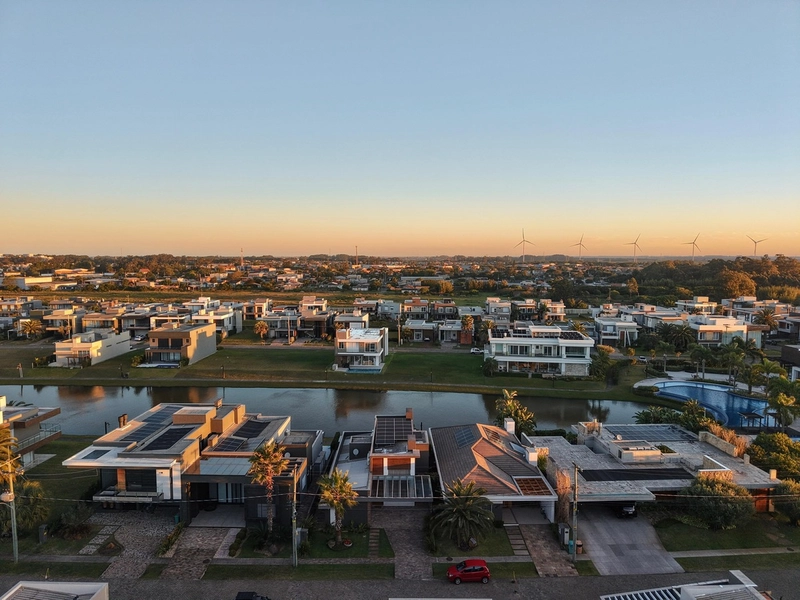 CAPÃO ILHAS RESORT CASA BEIRA LAGO À VENDA: 29ª foto da galeria de imagens do imóvel