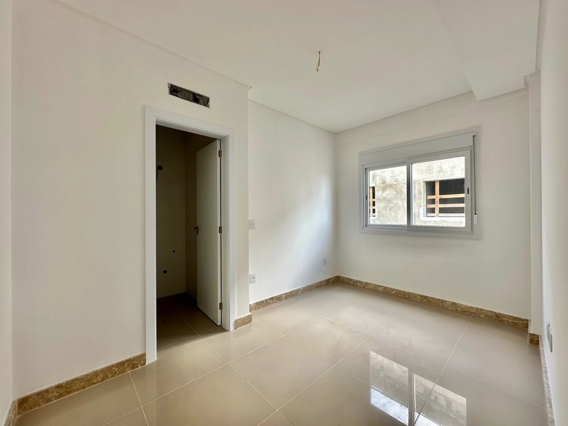 JUNTO A PRAÇA FLAVIO BOIANOVISK COM INFRAESTRUTURA: 11ª foto da galeria de imagens do imóvel