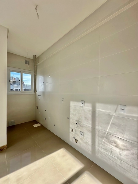 JUNTO A PRAÇA FLAVIO BOIANOVISK COM INFRAESTRUTURA: 6ª foto da galeria de imagens do imóvel