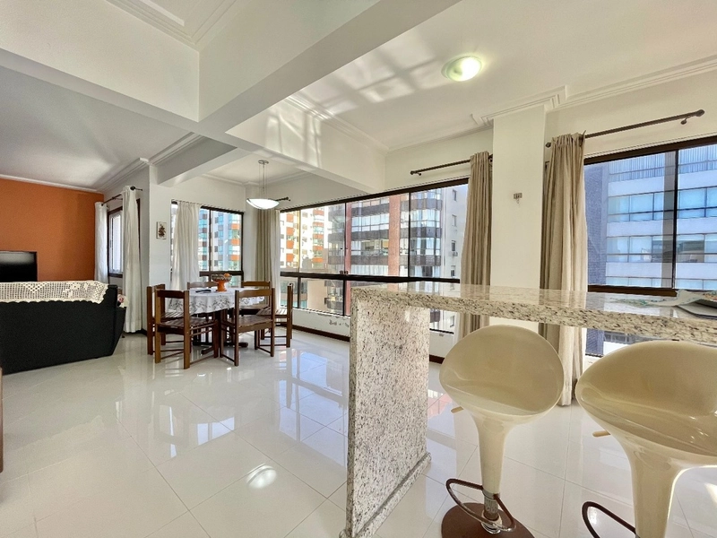 SACADA DE FRENTE + INFRAESTRUTURA  A UMA QUADRA DO MAR!: 9ª foto da galeria de imagens do imóvel