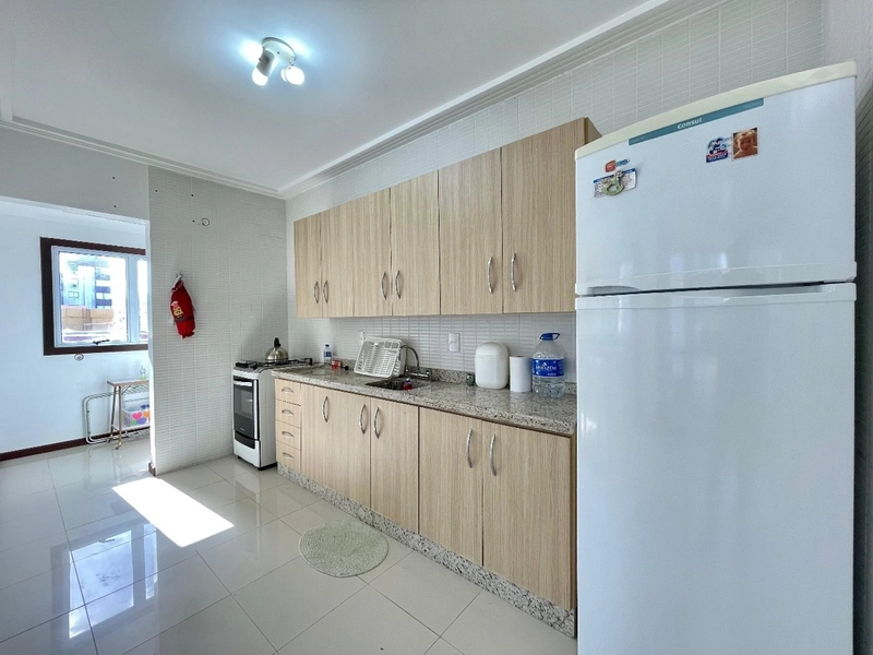 SACADA DE FRENTE + INFRAESTRUTURA  A UMA QUADRA DO MAR!: 15ª foto da galeria de imagens do imóvel