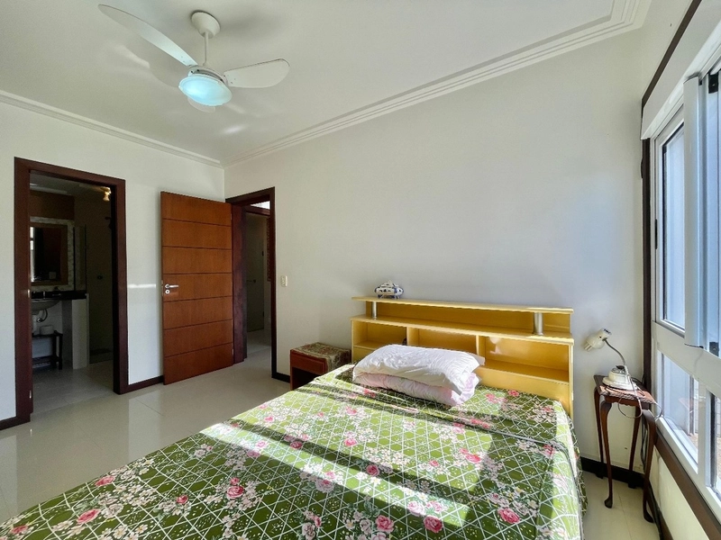 SACADA DE FRENTE + INFRAESTRUTURA  A UMA QUADRA DO MAR!: 28ª foto da galeria de imagens do imóvel