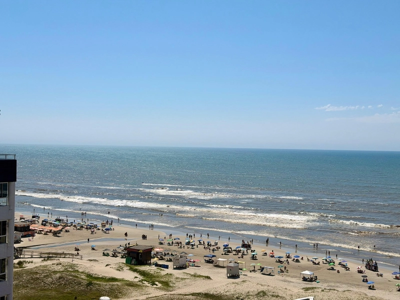 APARTAMENTO À VENDA COM VISTA PARA O MAR! 3 DORMITÓRIOS 3 VAGAS: 4ª foto da galeria de imagens do imóvel