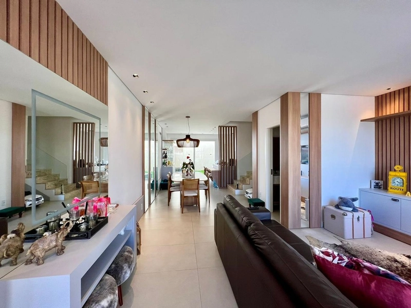 Excelente sobrado mobiliado e decorado!: 1ª foto da galeria de imagens do imóvel