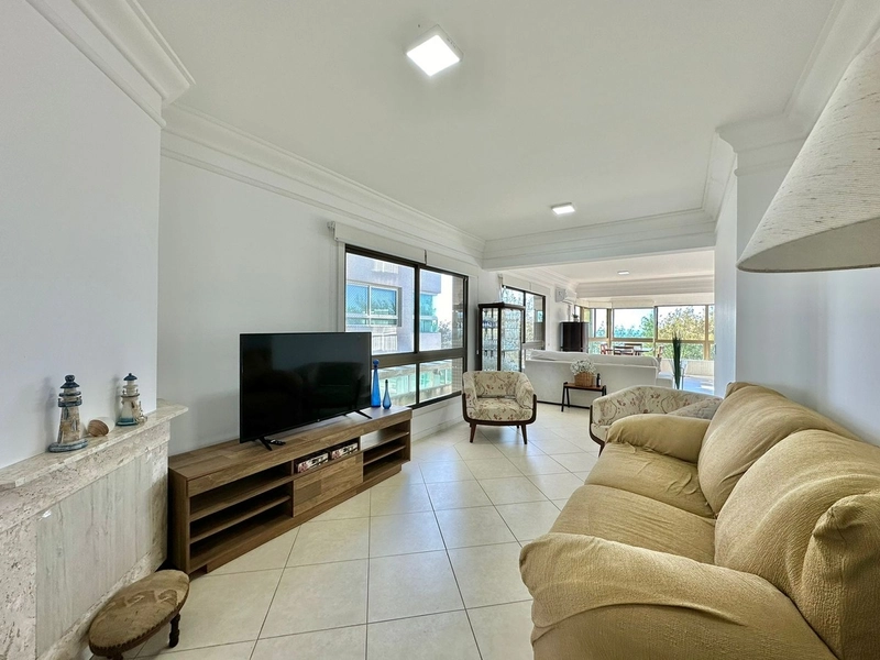 APARTAMENTO À VENDA DE FRENTE PARA PRAÇA  PÉ NA AREIA: 2ª foto da galeria de imagens do imóvel