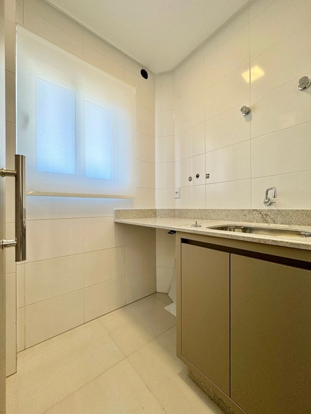 Apartamento de frente com vista mar e serra: 17ª foto da galeria de imagens do imóvel