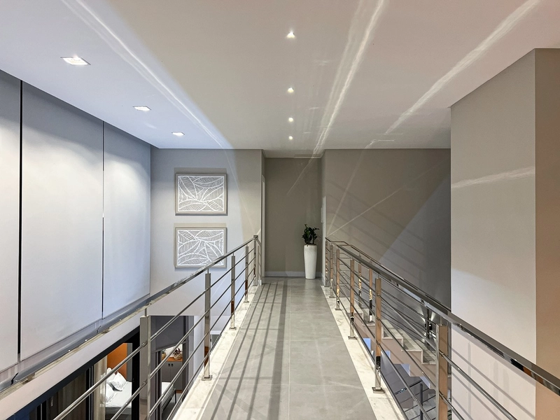 SOBRADO FINAMENTE MOBILIADO E DECORADO NO CONDOMINIO MAIS DESEJADO DO: 58ª foto da galeria de imagens do imóvel