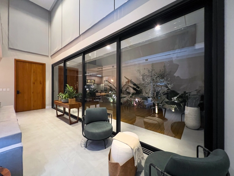SOBRADO FINAMENTE MOBILIADO E DECORADO NO CONDOMINIO MAIS DESEJADO DO: 31ª foto da galeria de imagens do imóvel