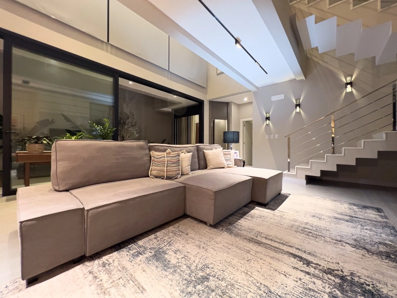 SOBRADO FINAMENTE MOBILIADO E DECORADO NO CONDOMINIO MAIS DESEJADO DO: 35ª foto da galeria de imagens do imóvel
