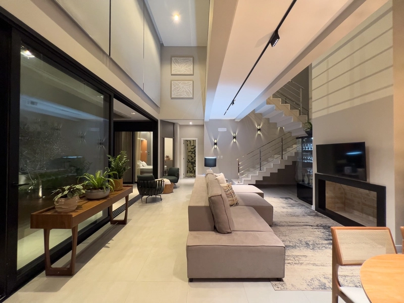 SOBRADO FINAMENTE MOBILIADO E DECORADO NO CONDOMINIO MAIS DESEJADO DO: 28ª foto da galeria de imagens do imóvel