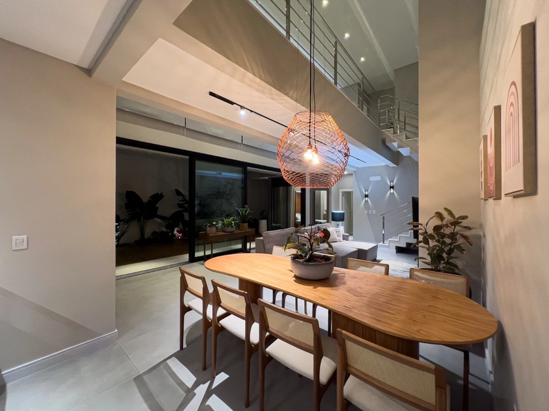 SOBRADO FINAMENTE MOBILIADO E DECORADO NO CONDOMINIO MAIS DESEJADO DO: 21ª foto da galeria de imagens do imóvel