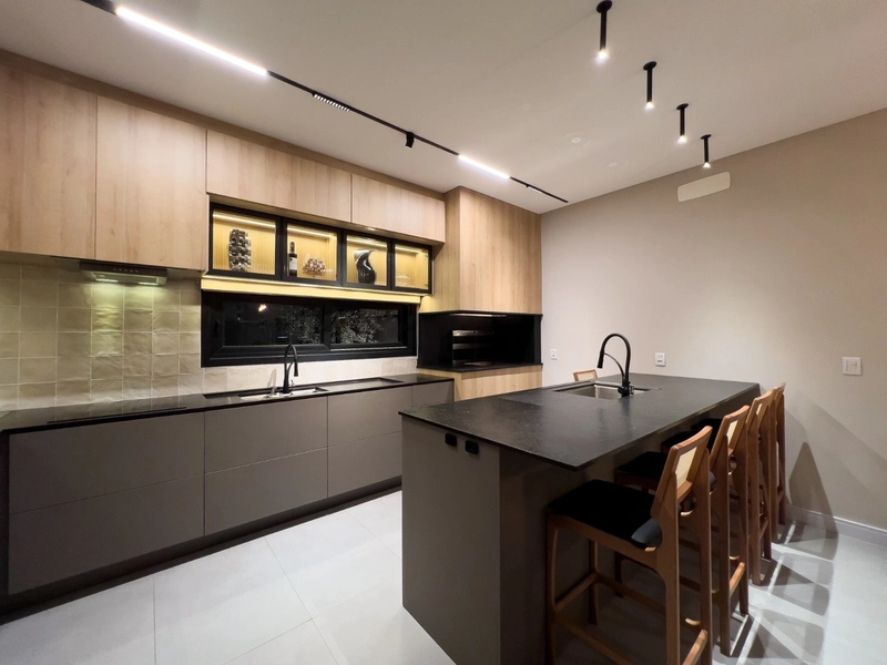 SOBRADO FINAMENTE MOBILIADO E DECORADO NO CONDOMINIO MAIS DESEJADO DO: 45ª foto da galeria de imagens do imóvel