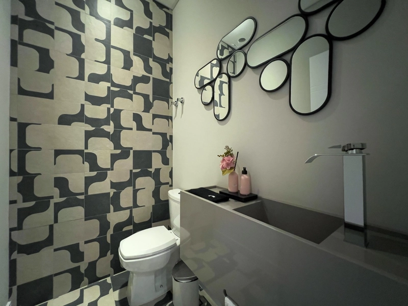 SOBRADO FINAMENTE MOBILIADO E DECORADO NO CONDOMINIO MAIS DESEJADO DO: 67ª foto da galeria de imagens do imóvel