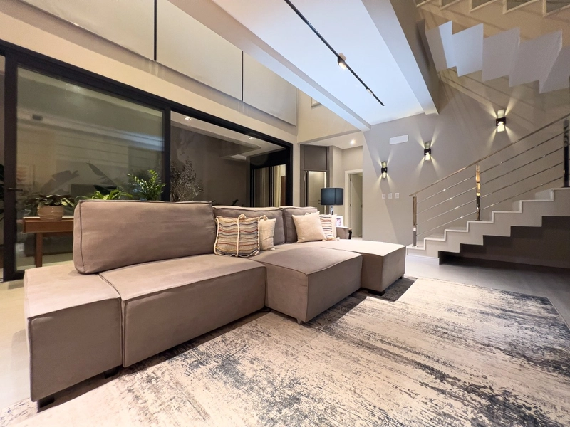 SOBRADO FINAMENTE MOBILIADO E DECORADO NO CONDOMINIO MAIS DESEJADO DO: 24ª foto da galeria de imagens do imóvel