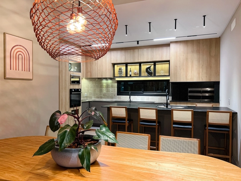 SOBRADO FINAMENTE MOBILIADO E DECORADO NO CONDOMINIO MAIS DESEJADO DO: 32ª foto da galeria de imagens do imóvel