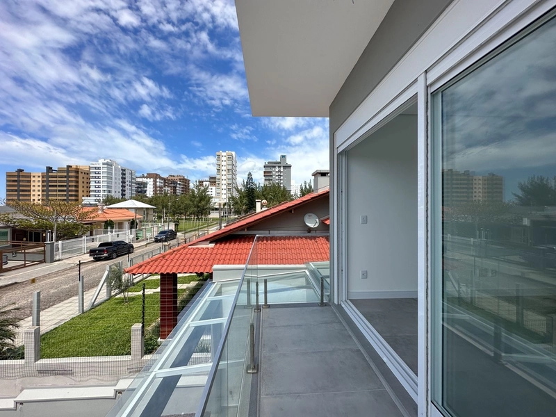 CASA NA CIDADE DE CAPAO DA CANOA PERTO DO MAR: 34ª foto da galeria de imagens do imóvel