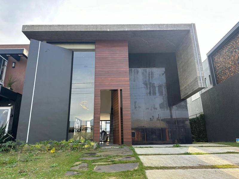 Casa Térrea de Alto Padrão no Condomínio Riviera – Xangri-Lá: 2ª foto da galeria de imagens do imóvel