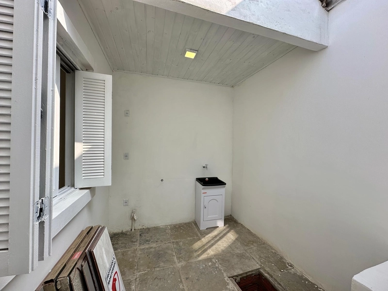 CASA A VENDA NA PRAIA DO JARDIM BEIRA MAR: 8ª foto da galeria de imagens do imóvel