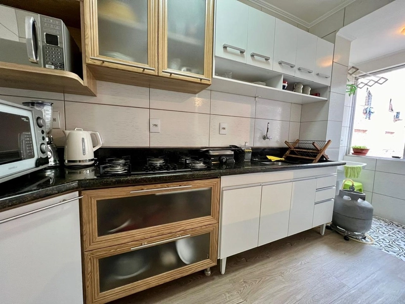 Ao lado da Praça Flávio Boianovski!: 5ª foto da galeria de imagens do imóvel