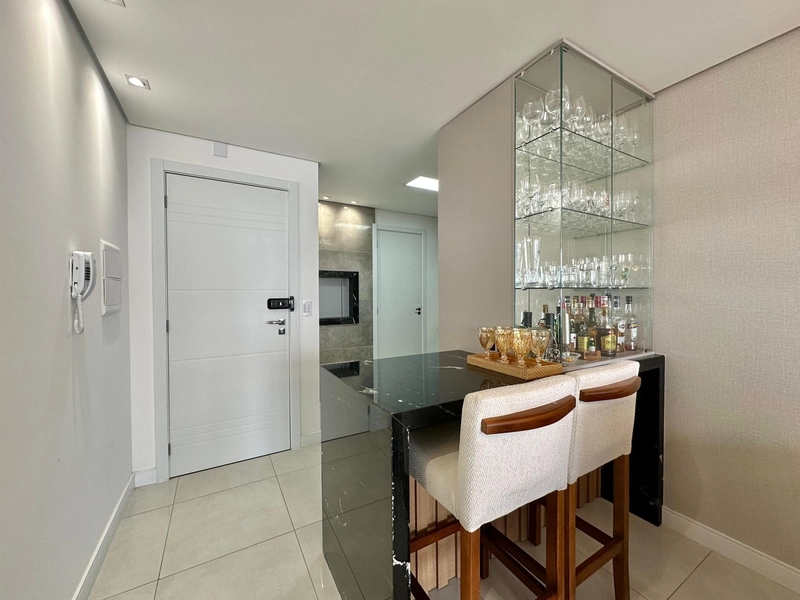 APARTAMENTO À VENDA MOBILIADO E DECORADO: 5ª foto da galeria de imagens do imóvel