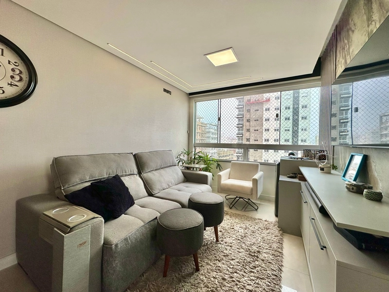 APARTAMENTO À VENDA MOBILIADO E DECORADO: 1ª foto da galeria de imagens do imóvel